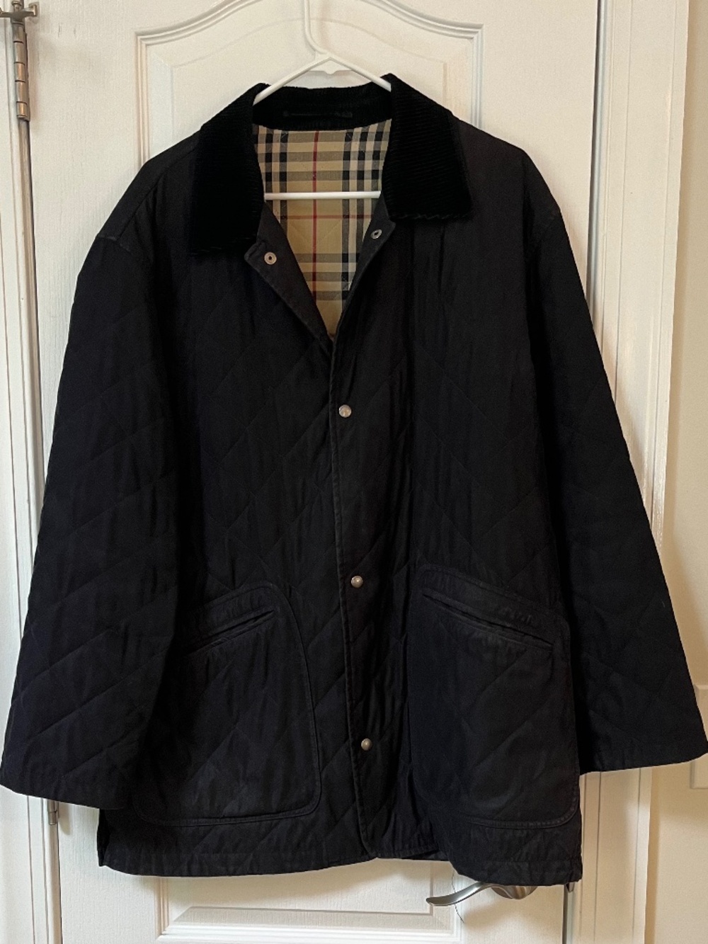MENS Burberry Quilted Jacket Size L in black